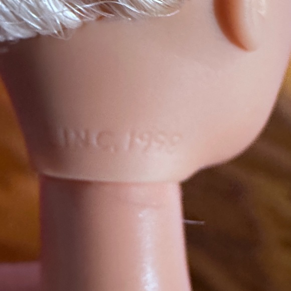 Mattel Barbies Set of 4 with Evening Gowns Mixed Set - Picture 13 of 16